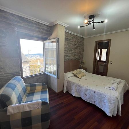 Hotel Caldelas Sacra-Pension Rustica 3 Estrellas カストロ・カルデーラス エクステリア 写真