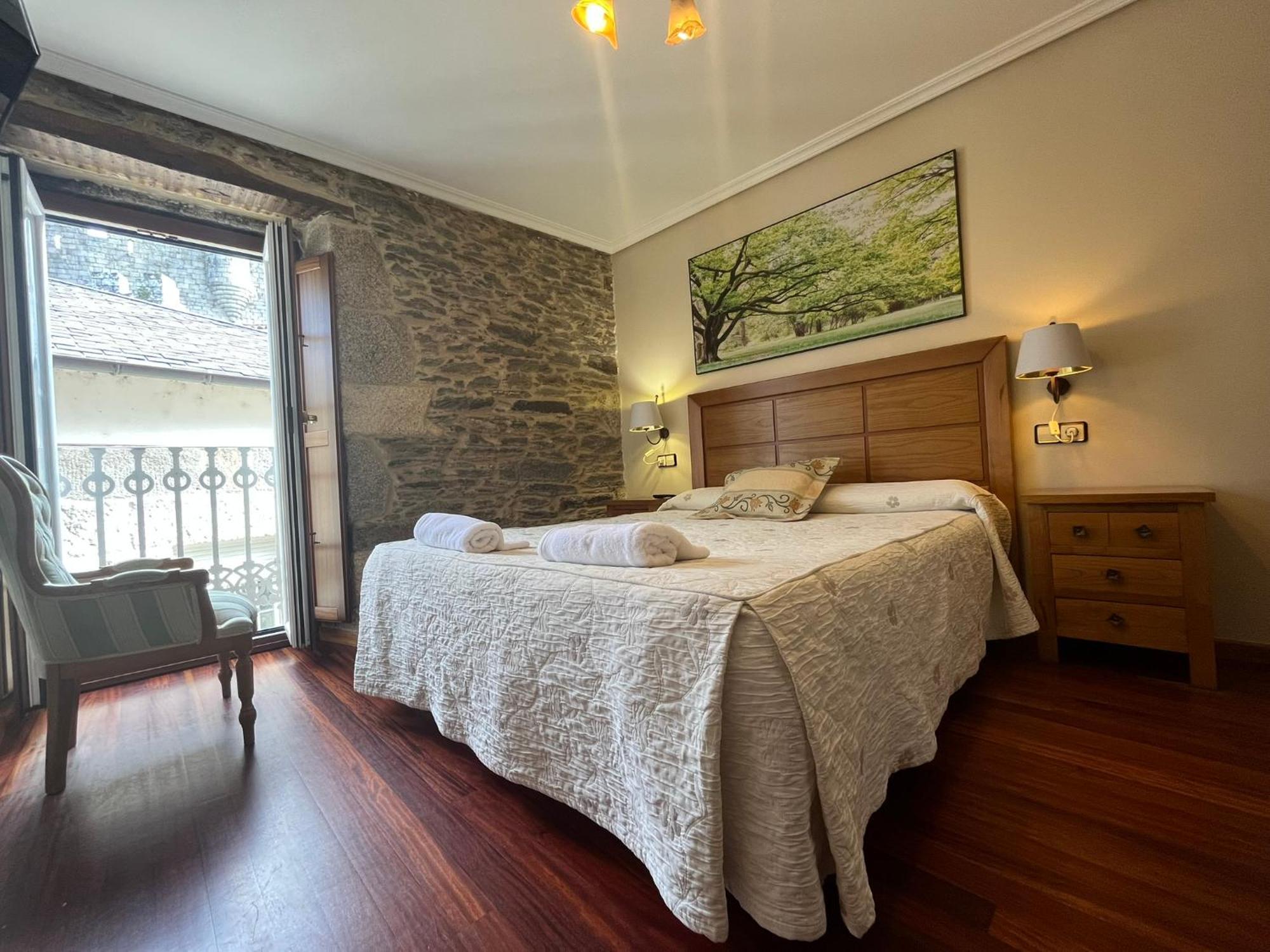 Hotel Caldelas Sacra-Pension Rustica 3 Estrellas カストロ・カルデーラス エクステリア 写真